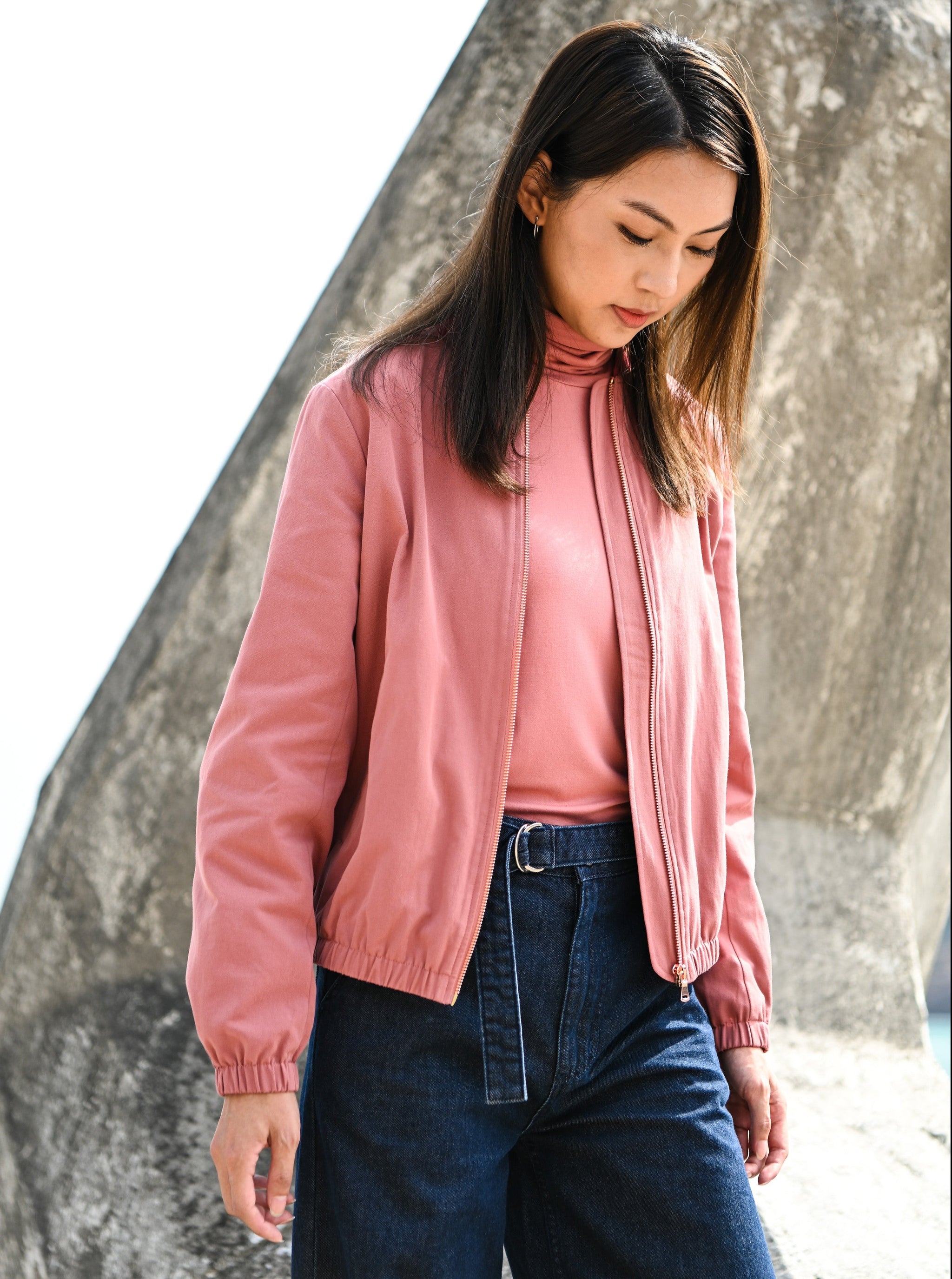 2022 セオリー ブルゾン LZIP BOMBER CRUSHED SATIN Brooklyn Bomber in Solid Black for Women | La DoubleJ
